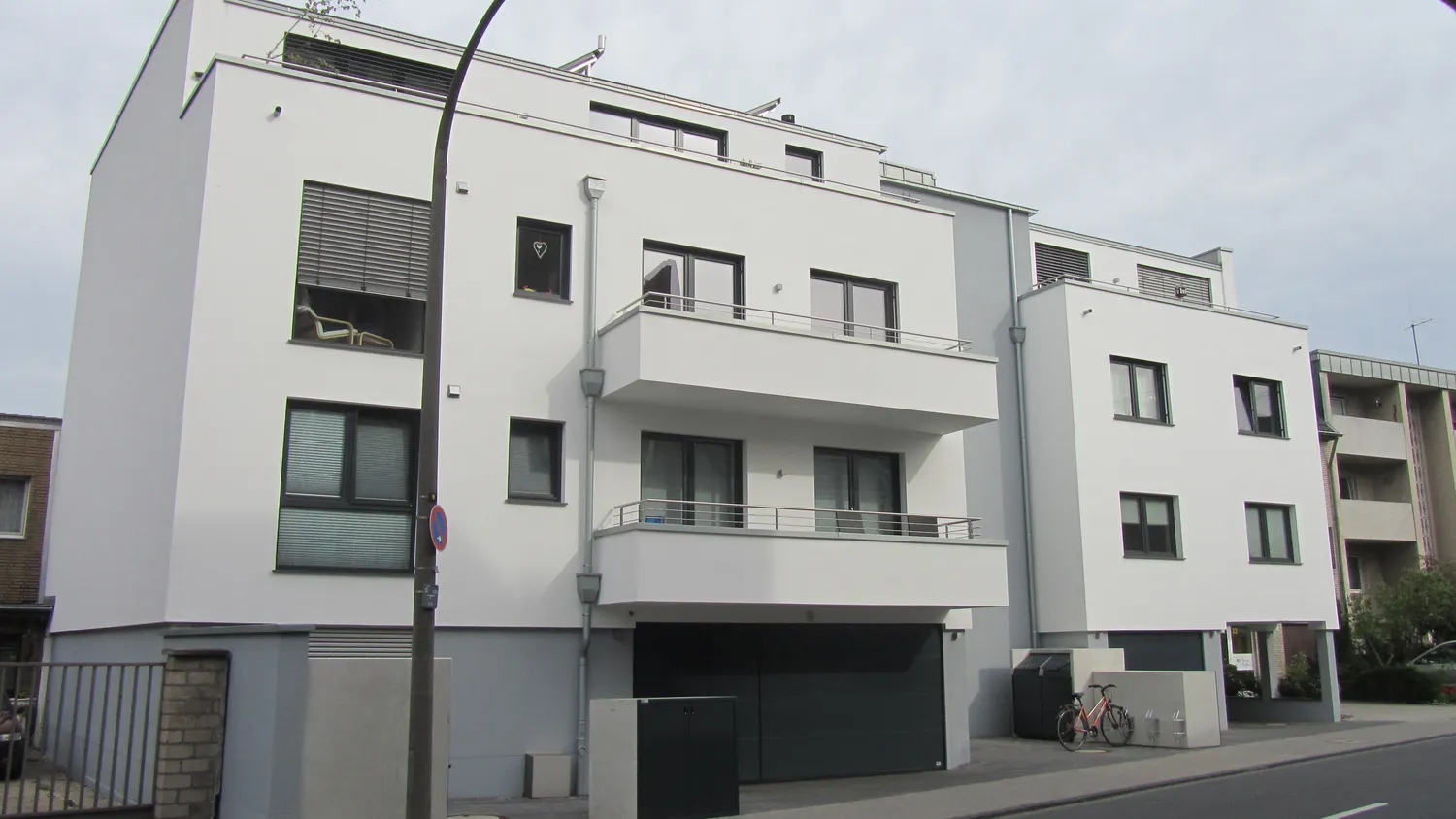 3 Zimmer Wohnung mit 105 m² in Köln – Bild 1