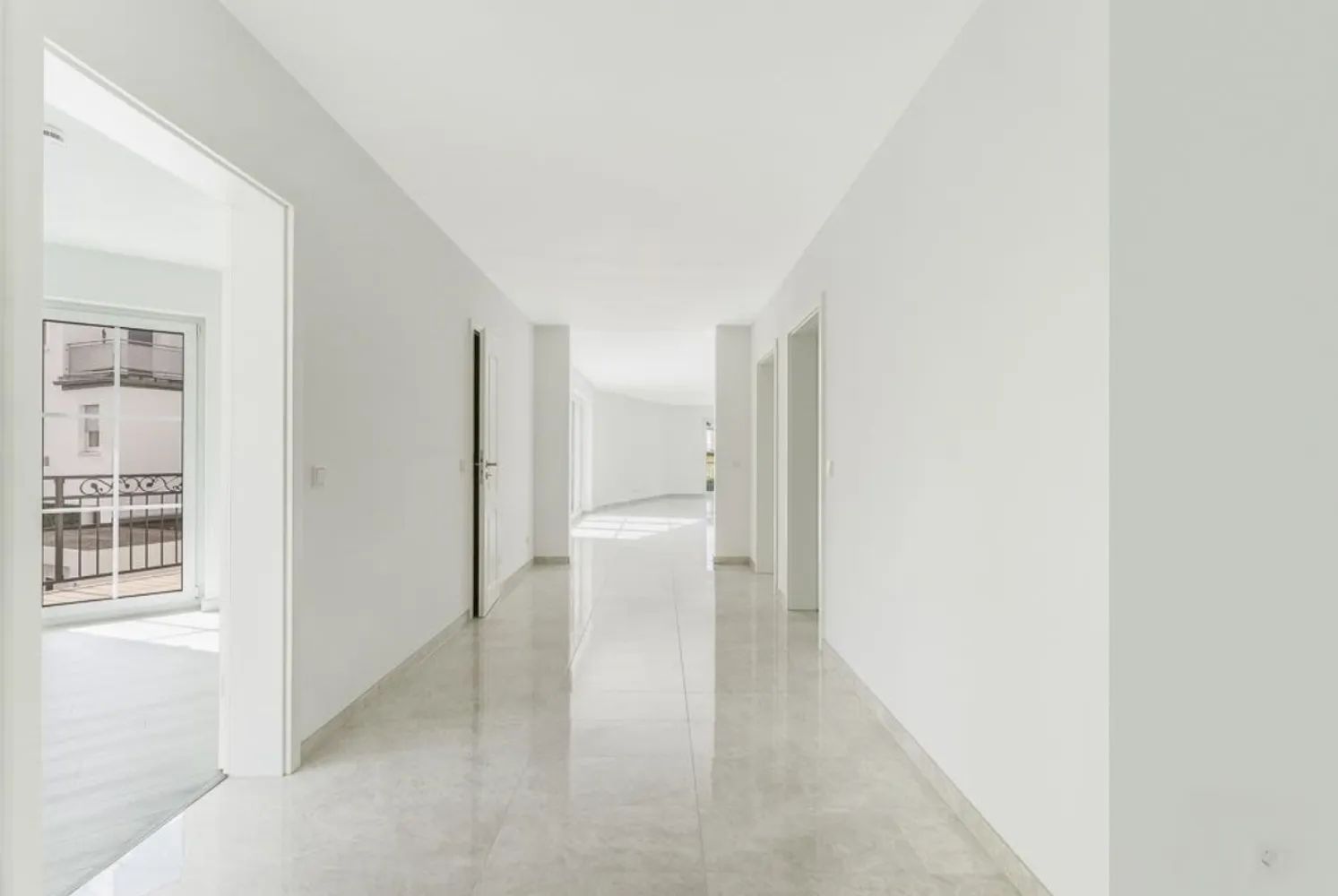 4 Zimmer Wohnung mit 150 m² in Köln – Bild 4