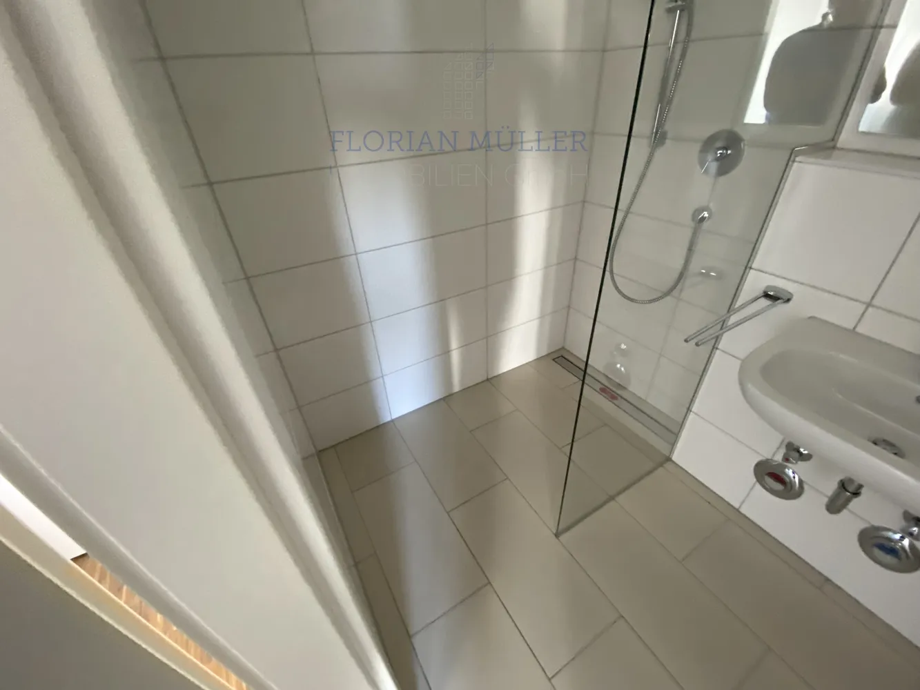 1 room apartment with 25 m² in Freiburg im Breisgau – Photo 4