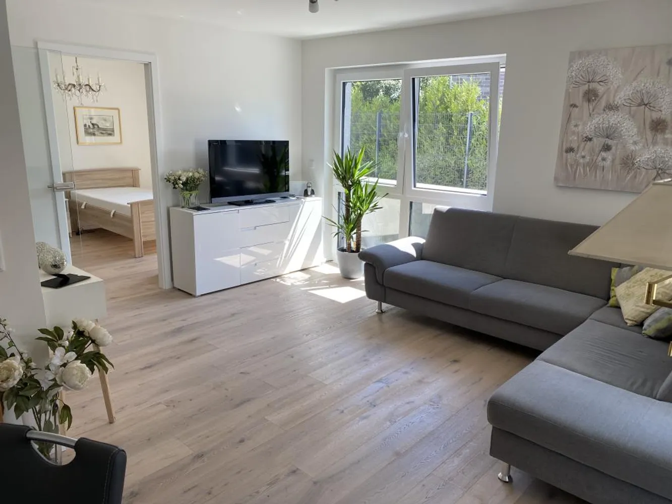 2 room apartment with 59 m² in Krefeld – Photo 2