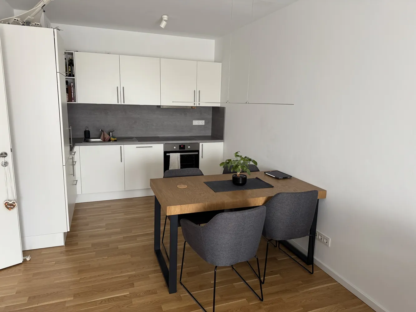 2 room apartment with 60 m² in Cologne – Photo 1