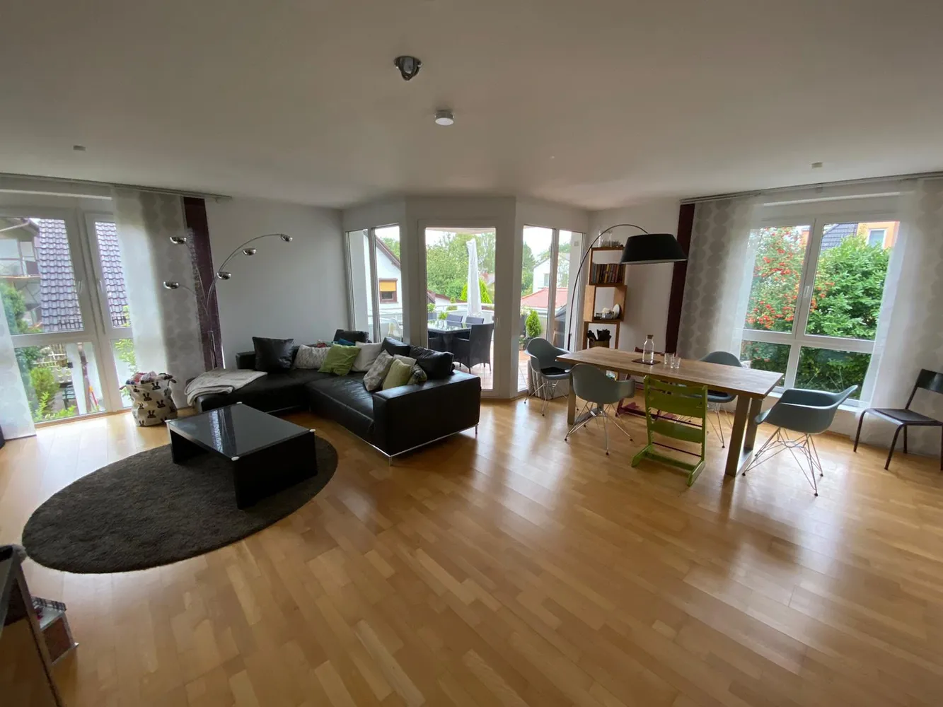 4 Zimmer Wohnung mit 120 m² in München – Bild 1