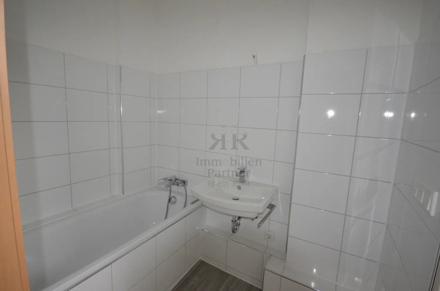 2 Zimmer Wohnung mit 72 m² in Duisburg – Bild 9