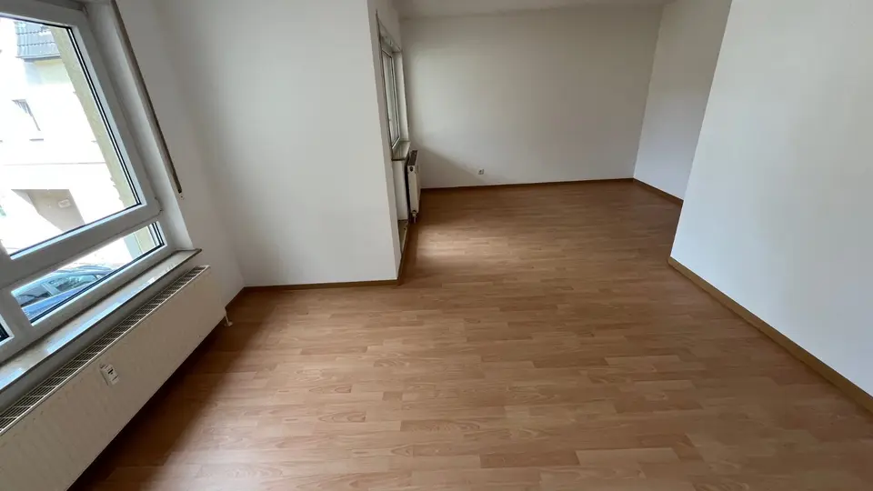 2 Zimmer Wohnung mit 60 m² in Werdau – Bild 3