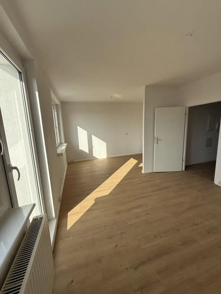 1 Zimmer Wohnung mit 65 m² in Halle (Saale) – Bild 8