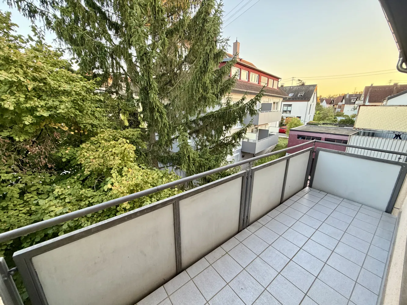 5 Zimmer Wohnung mit 107 m² in Karlsruhe – Bild 4