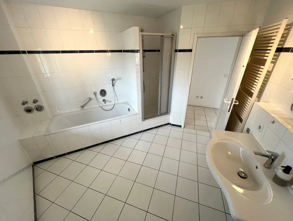 4 Zimmer Wohnung mit 120 m² in Bielefeld – Bild 7
