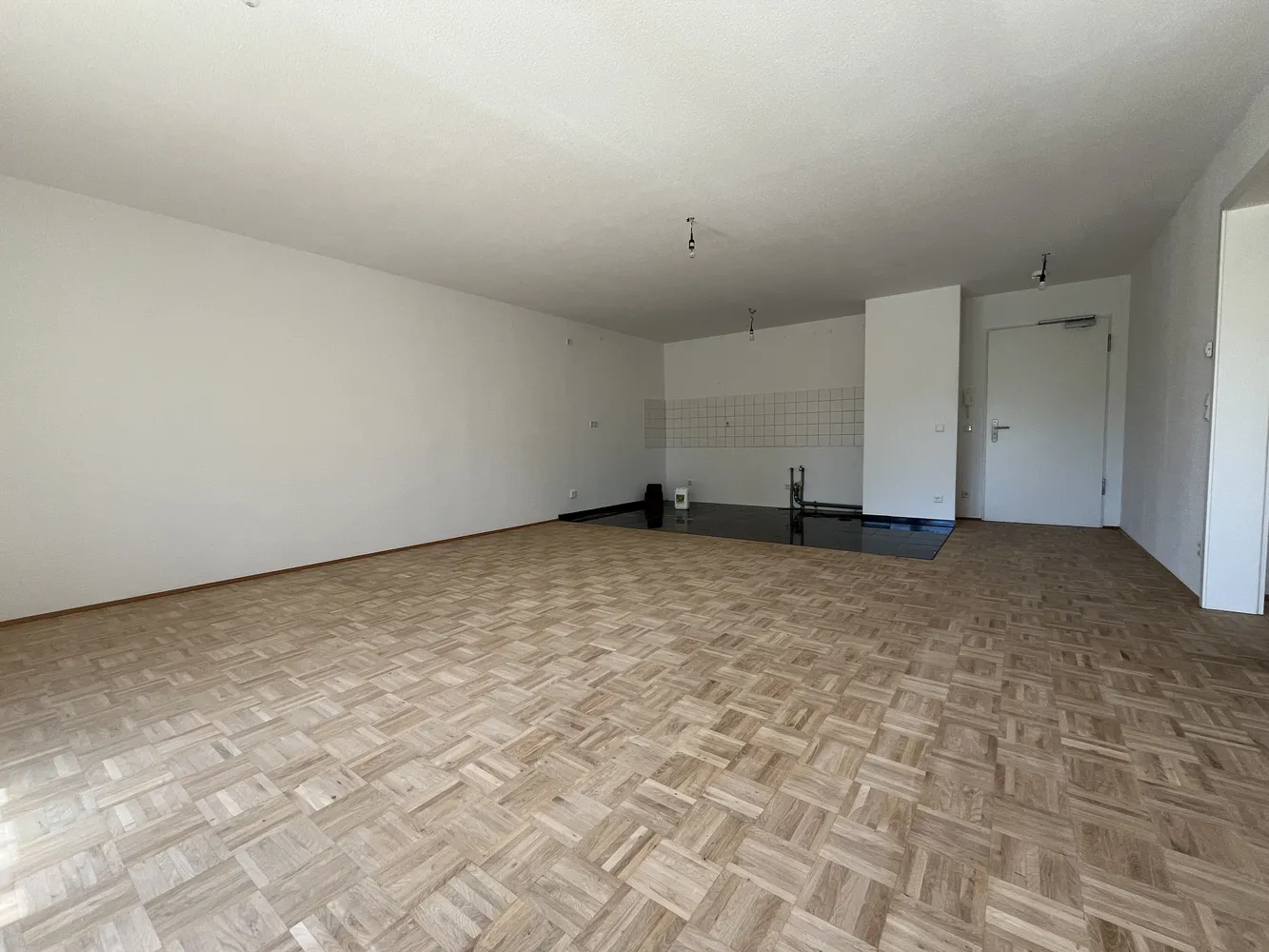 2 Zimmer Wohnung mit 76 m² in Frankfurt am Main – Bild 4