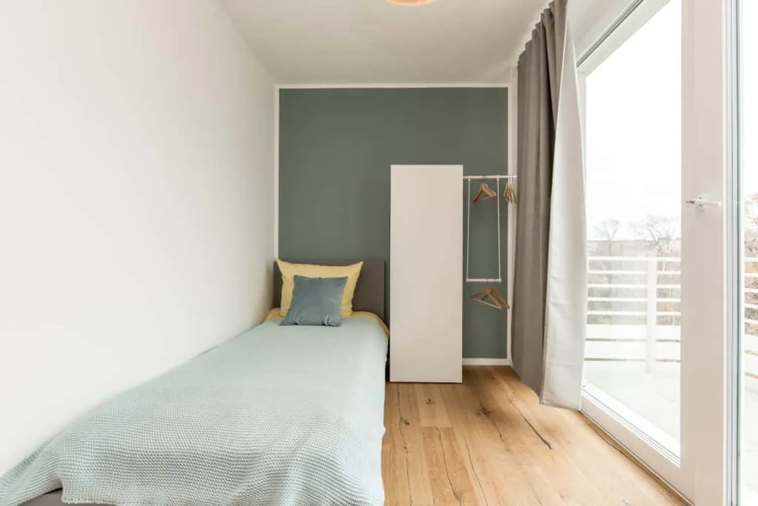 Shared room with 9 m² in Berlin – Photo 4