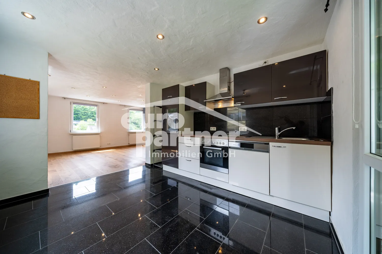 4 Zimmer Wohnung mit 104 m² in Idar-Oberstein – Bild 2