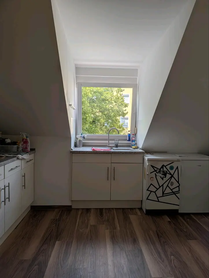 WG-Zimmer mit 120 m² in Weingarten – Bild 2
