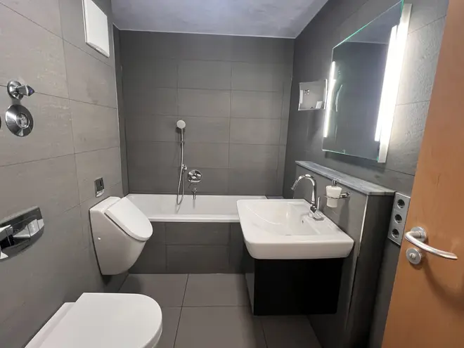 4 Zimmer Wohnung mit 135 m² in Stuttgart – Bild 3