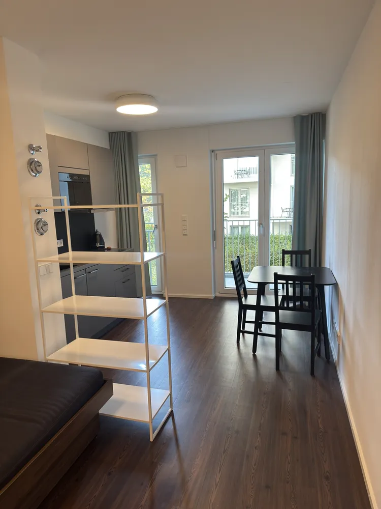 1 room apartment with 38 m² in Munich – Photo 1