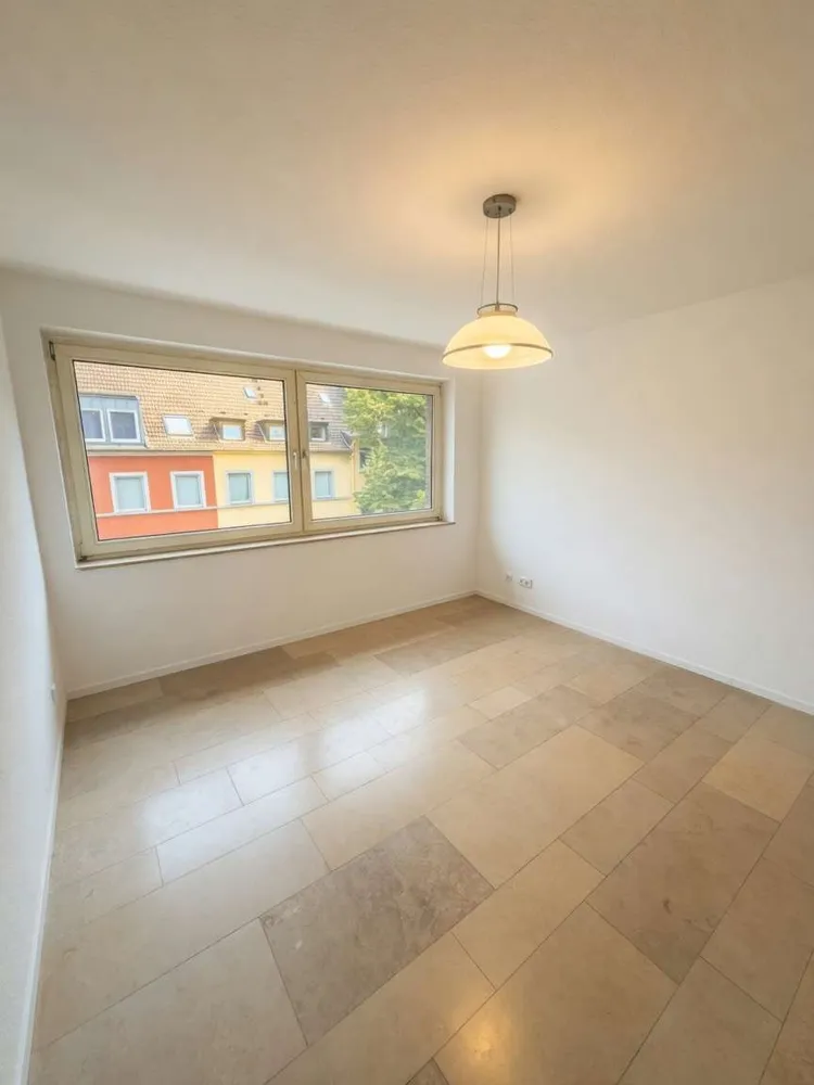 2 Zimmer Wohnung mit 34 m² in Duisburg – Bild 2