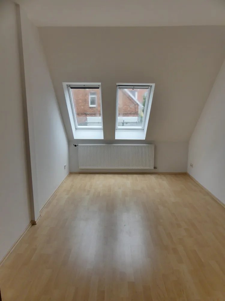 4 Zimmer Wohnung mit 100 m² in Hannover – Bild 7