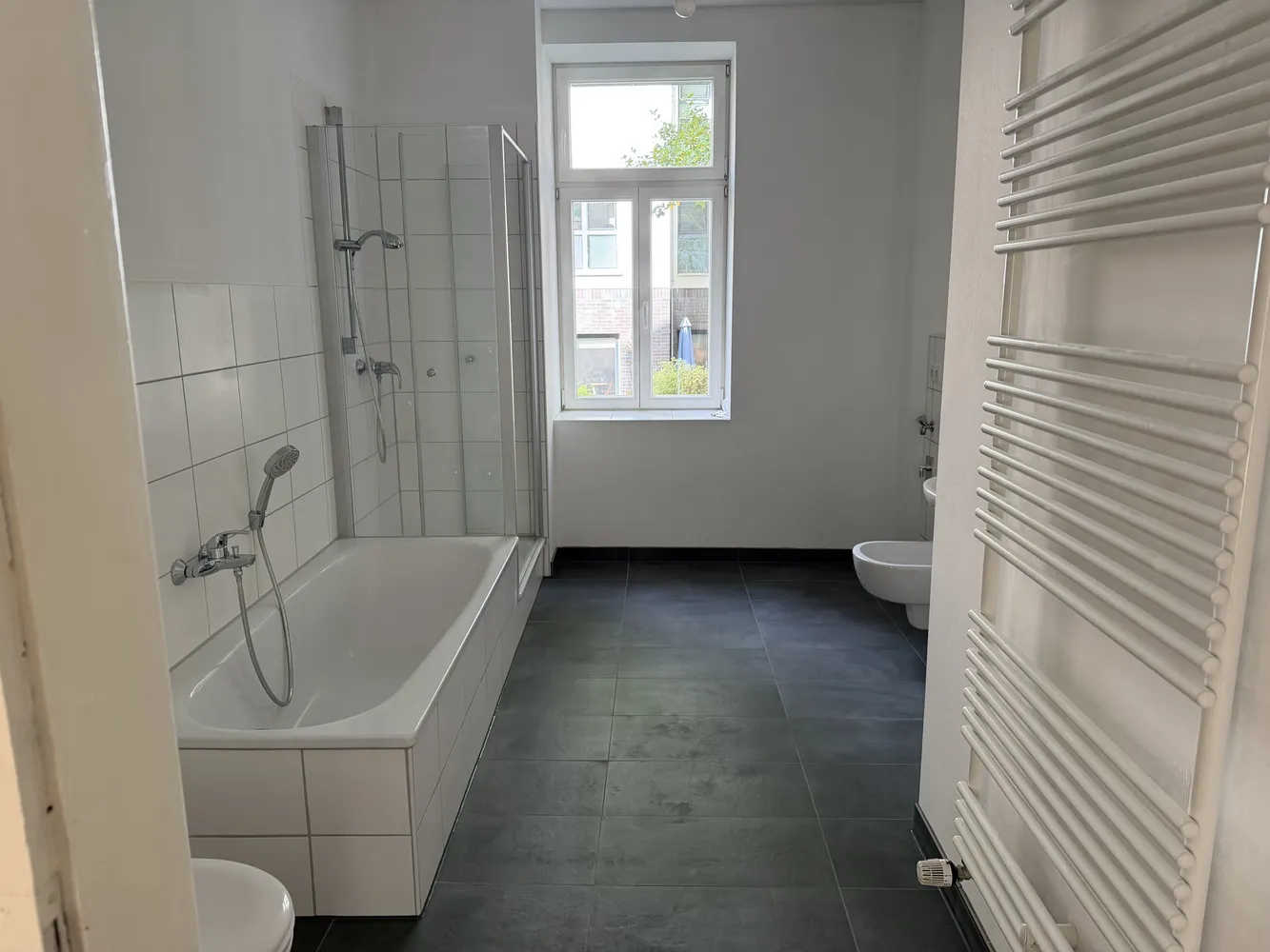 4 room apartment with 144 m² in Leipzig – Photo 6
