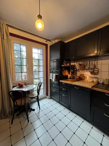 4 Zimmer Wohnung mit 134 m² in Düsseldorf – Bild 1