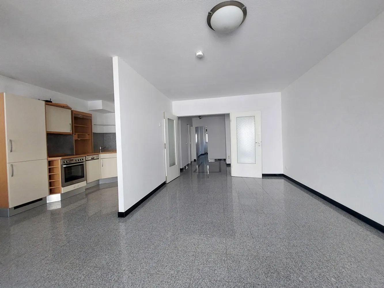 3 Zimmer Wohnung mit 87 m² in Wiesbaden – Bild 4