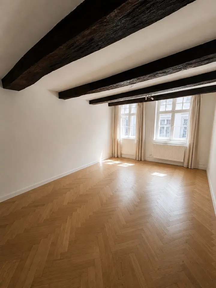 5 Zimmer Wohnung mit 213 m² in Lübeck – Bild 1