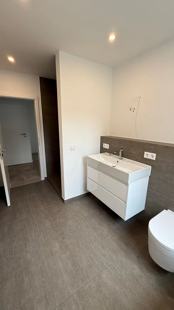 2 Zimmer Wohnung mit 66 m² in Frechen – Bild 2