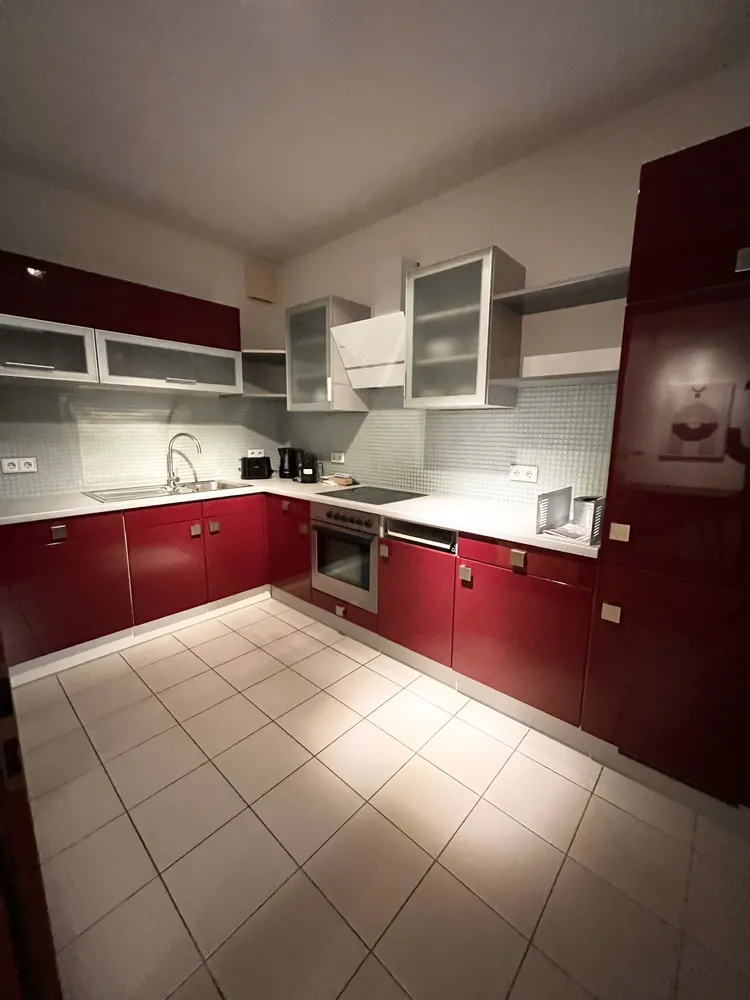 2 Zimmer Wohnung mit 80 m² in Berlin – Bild 6