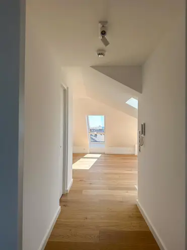 2 Zimmer Wohnung mit 82 m² in Frankfurt am Main – Bild 6