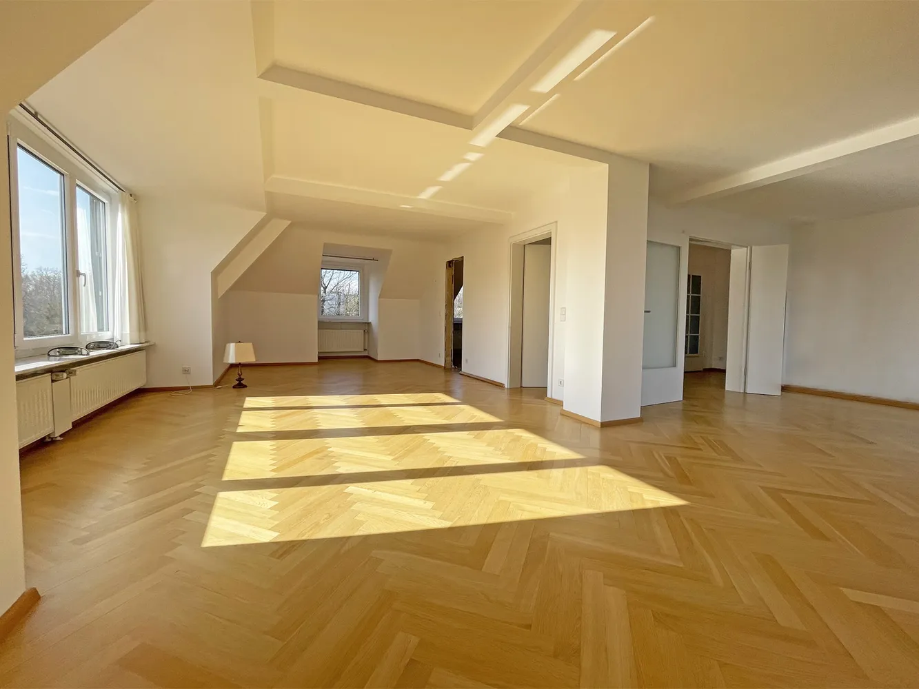 3 Zimmer Wohnung mit 112 m² in Stuttgart – Bild 4