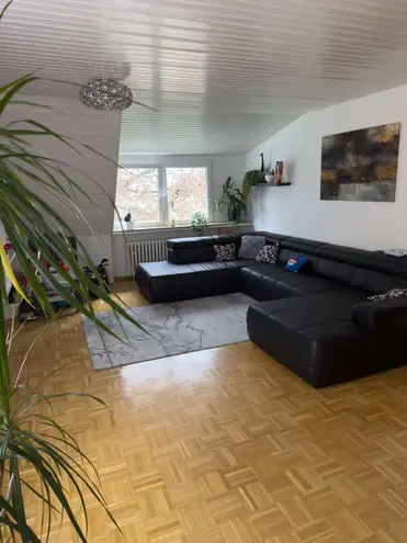 5 Zimmer Wohnung mit 125 m² in Essen – Bild 1