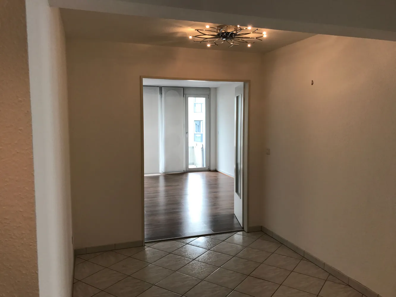 2 Zimmer Wohnung mit 77 m² in Köln – Bild 6