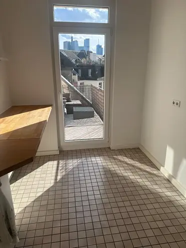 2 Zimmer Wohnung mit 98 m² in Frankfurt am Main – Bild 11