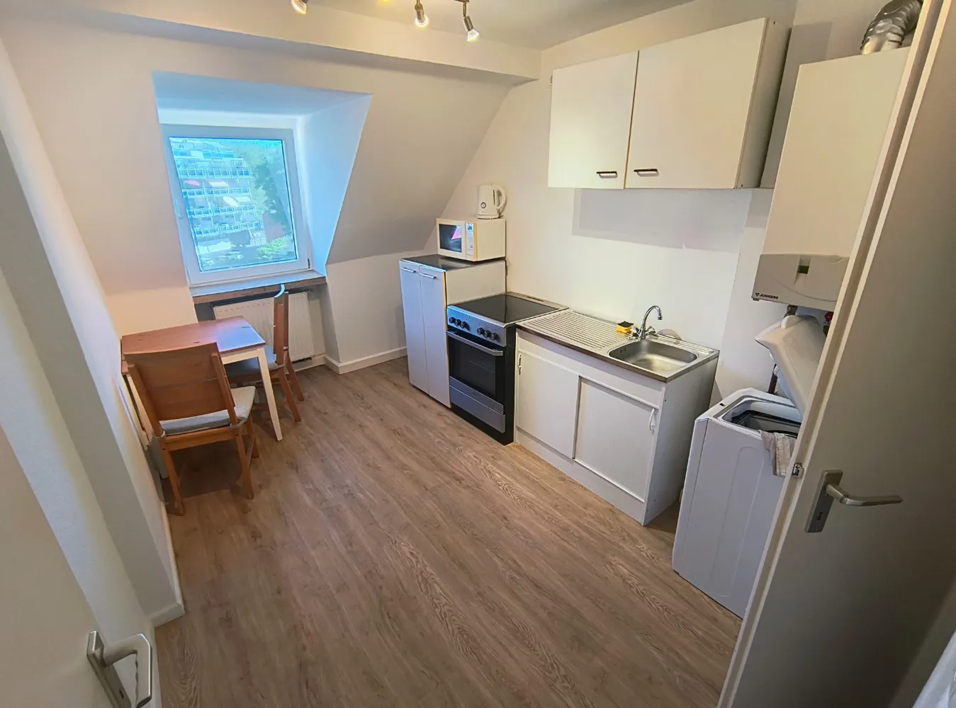 3 Zimmer Wohnung mit 50 m² in Köln – Bild 1
