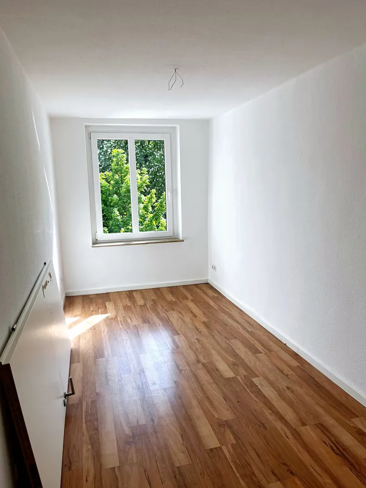 5 Zimmer Wohnung mit 120 m² in Chemnitz – Bild 3