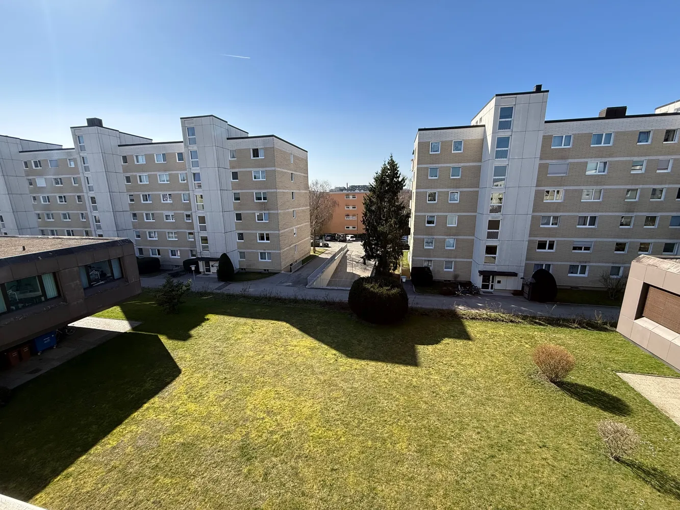 2 Zimmer Wohnung mit 54 m² in Germering – Bild 3