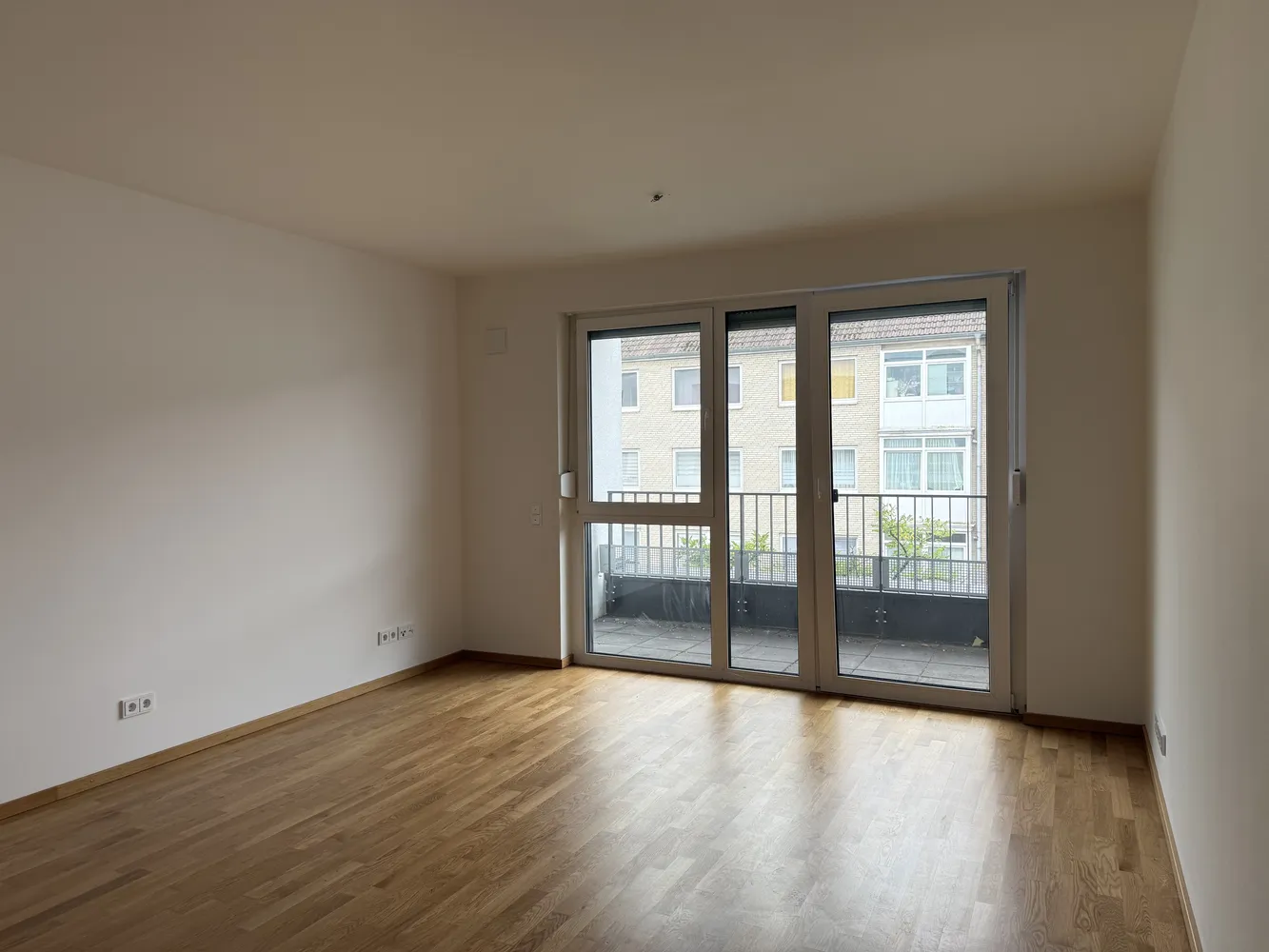 2 room apartment with 59 m² in Düsseldorf – Photo 1