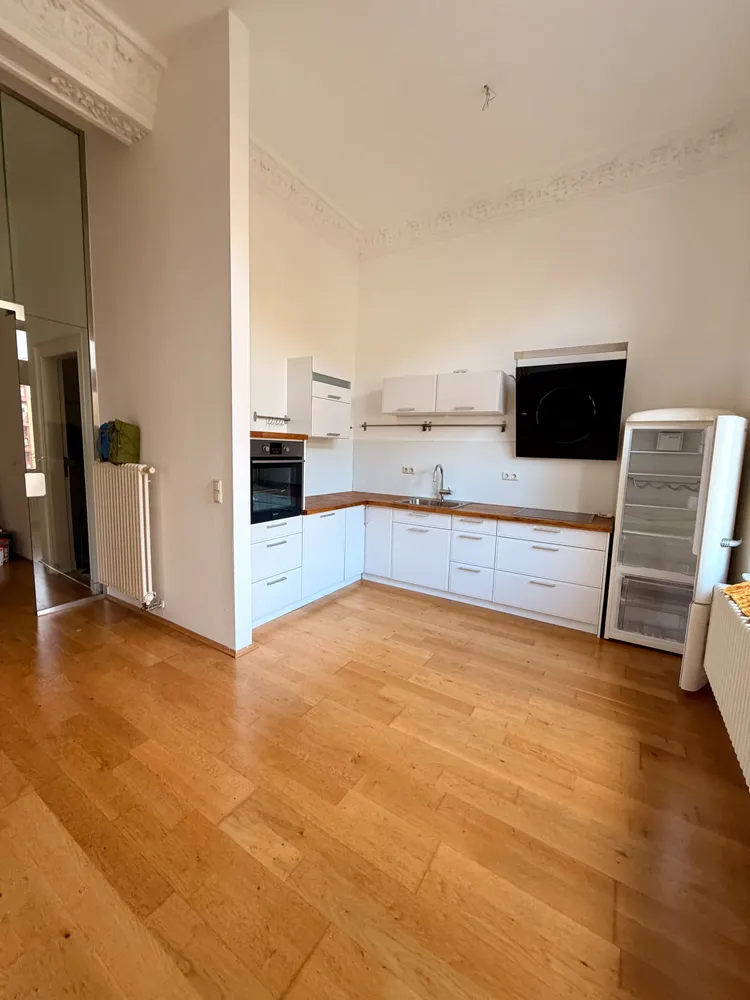 2 Zimmer Wohnung mit 90 m² in Halle (Saale) – Bild 3