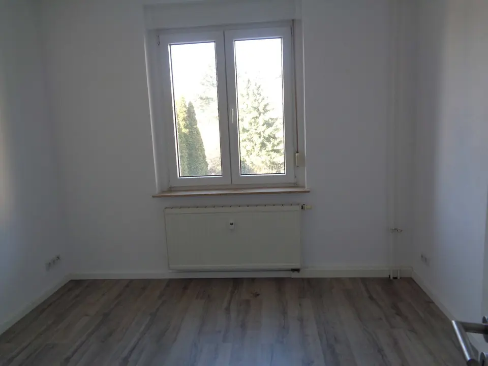 5 Zimmer Wohnung mit 115 m² in Chemnitz – Bild 2