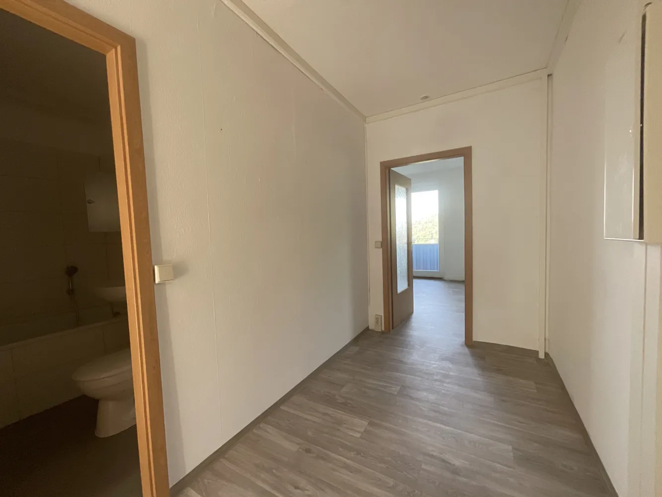 2 Zimmer Wohnung mit 49 m² in Suhl – Bild 2