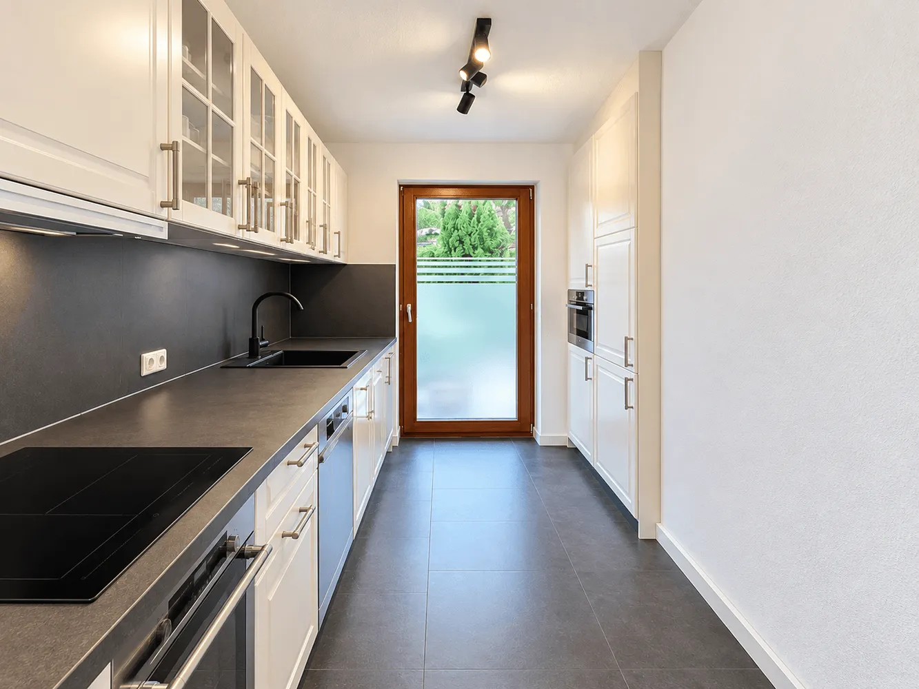 3 Zimmer Wohnung mit 90 m² in Freiburg im Breisgau – Bild 2