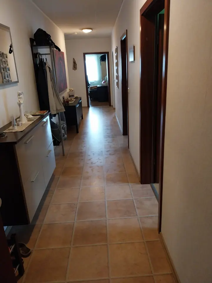 4 Zimmer Wohnung mit 92 m² in Hoyerswerda – Bild 2