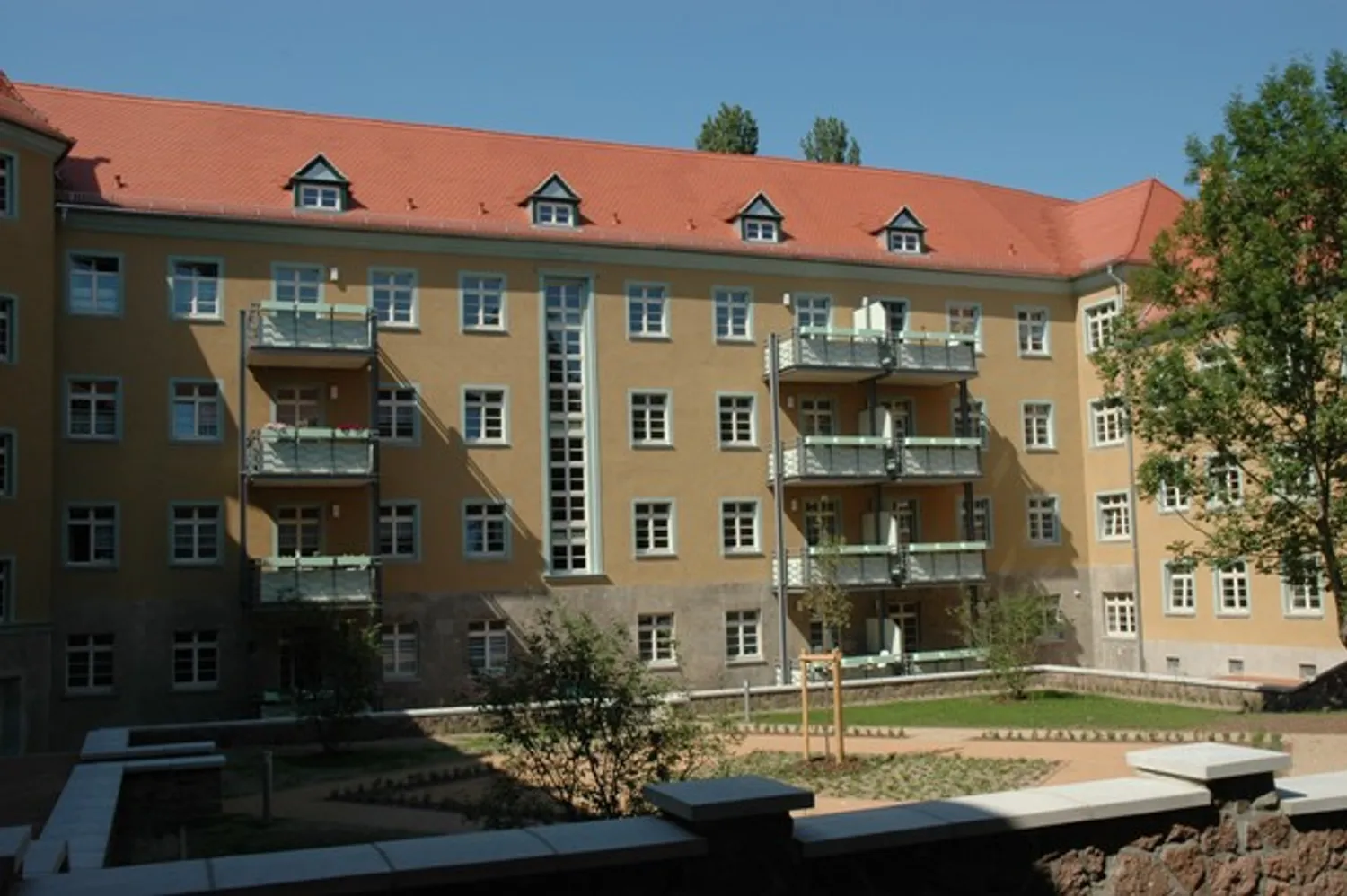2 Zimmer Wohnung mit 64 m² in Halle (Saale) – Bild 1