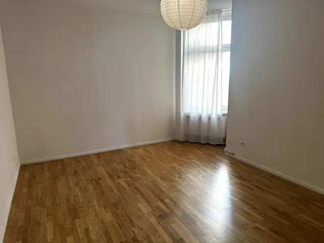 2 Zimmer Wohnung mit 83 m² in Berlin – Bild 2