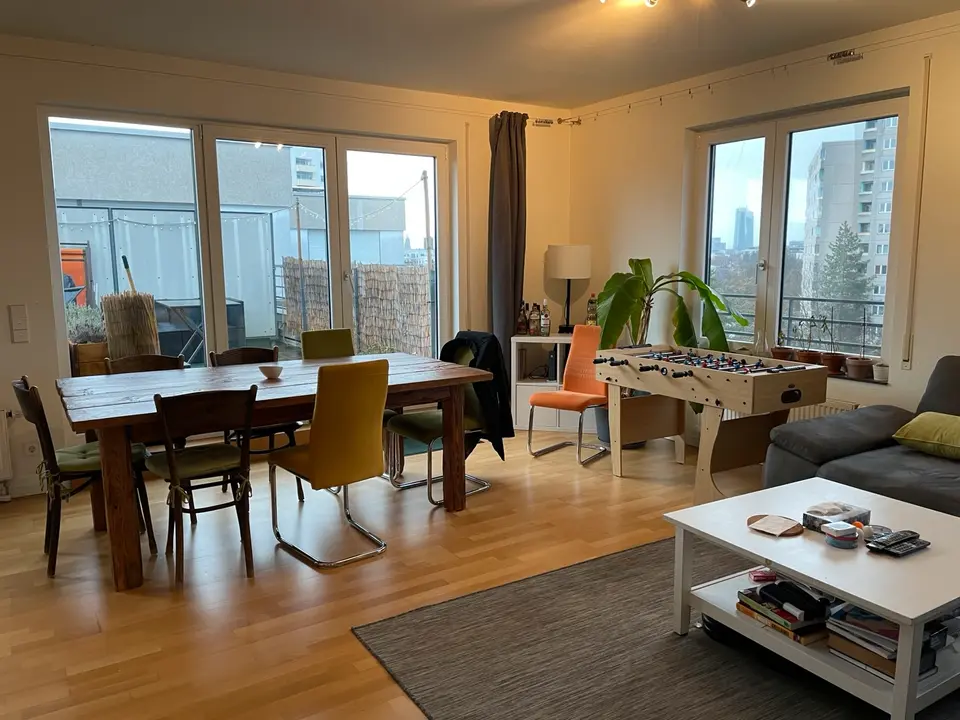 WG-Zimmer mit 140 m² in Frankfurt am Main – Bild 1