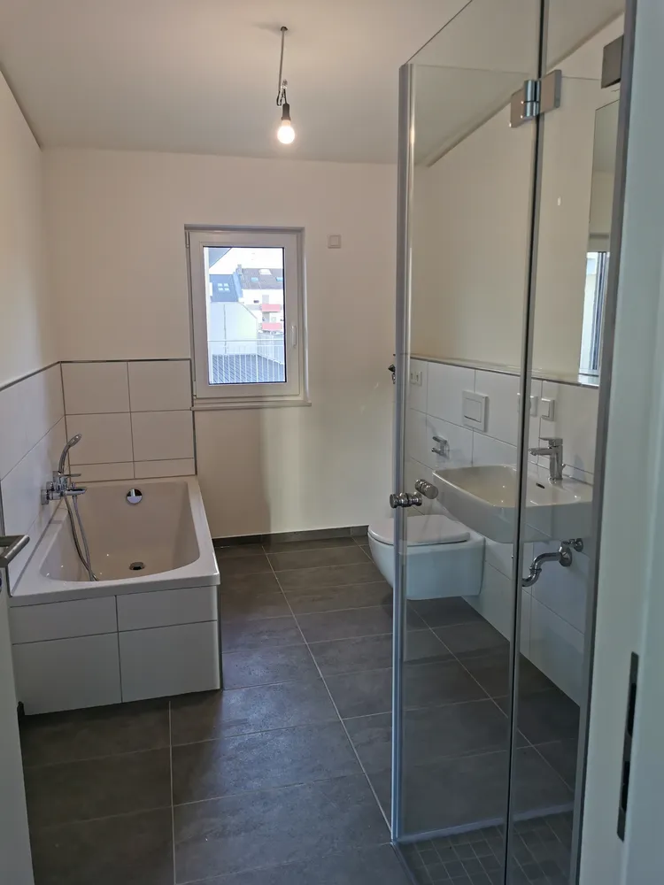 2 Zimmer Wohnung mit 90 m² in Neuss – Bild 3