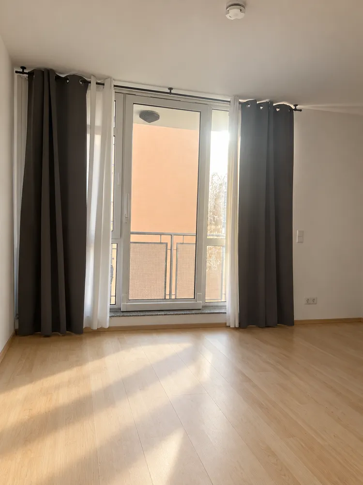 2 Zimmer Wohnung mit 63 m² in Berlin – Bild 2