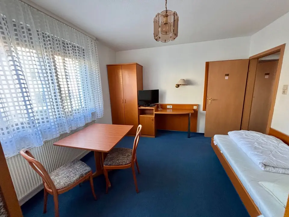 Shared room with 14 m² in Stuttgart – Photo 1
