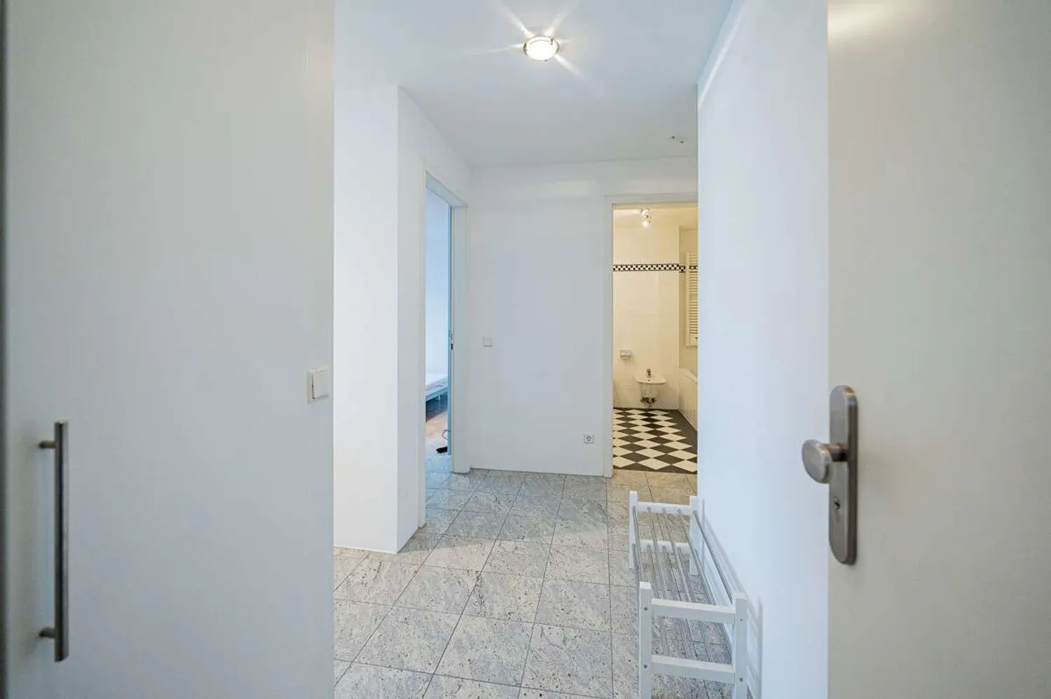 2 Zimmer Wohnung mit 66 m² in München – Bild 10