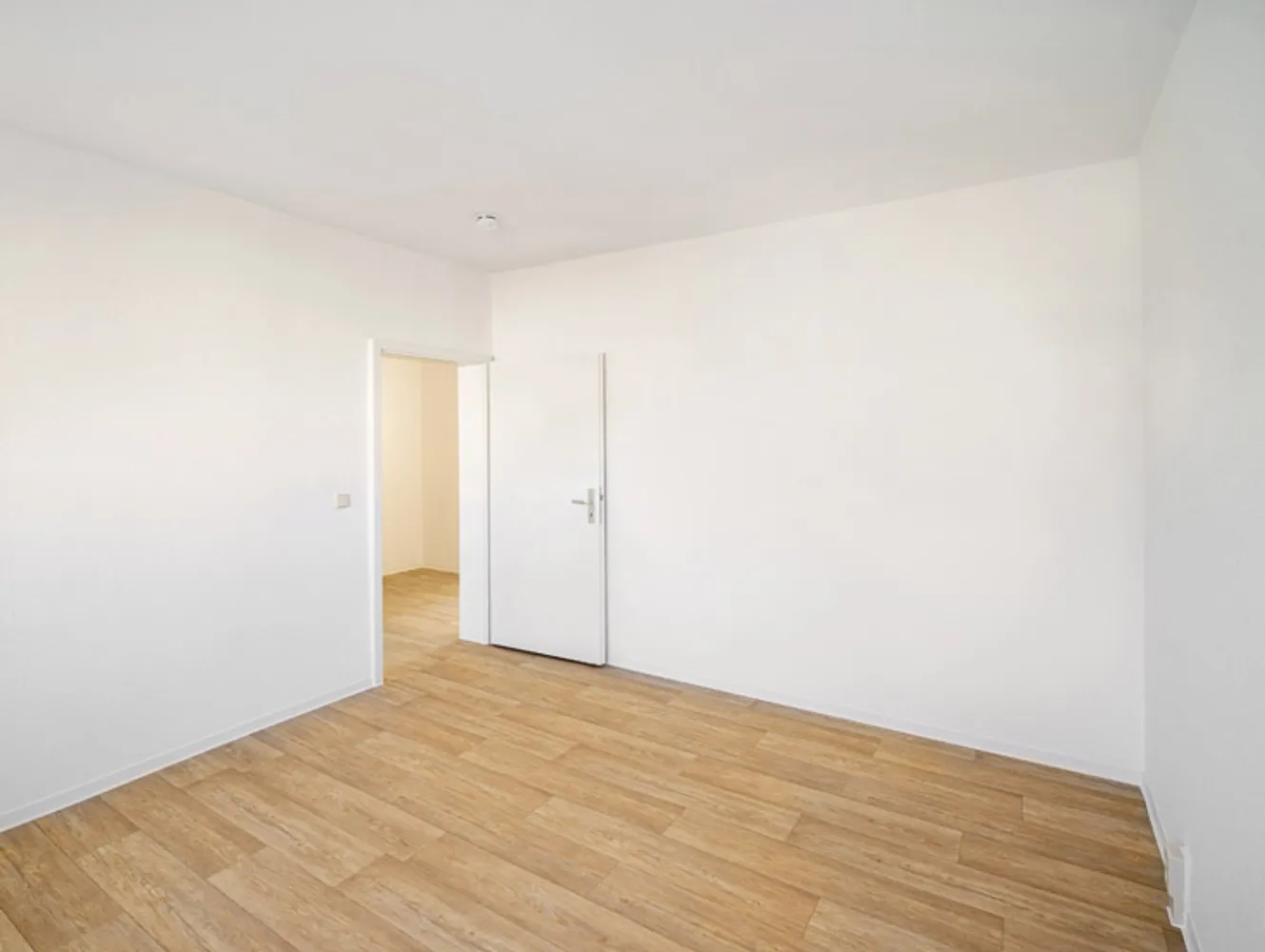 4 Zimmer Wohnung mit 77 m² in Magdeburg – Bild 7