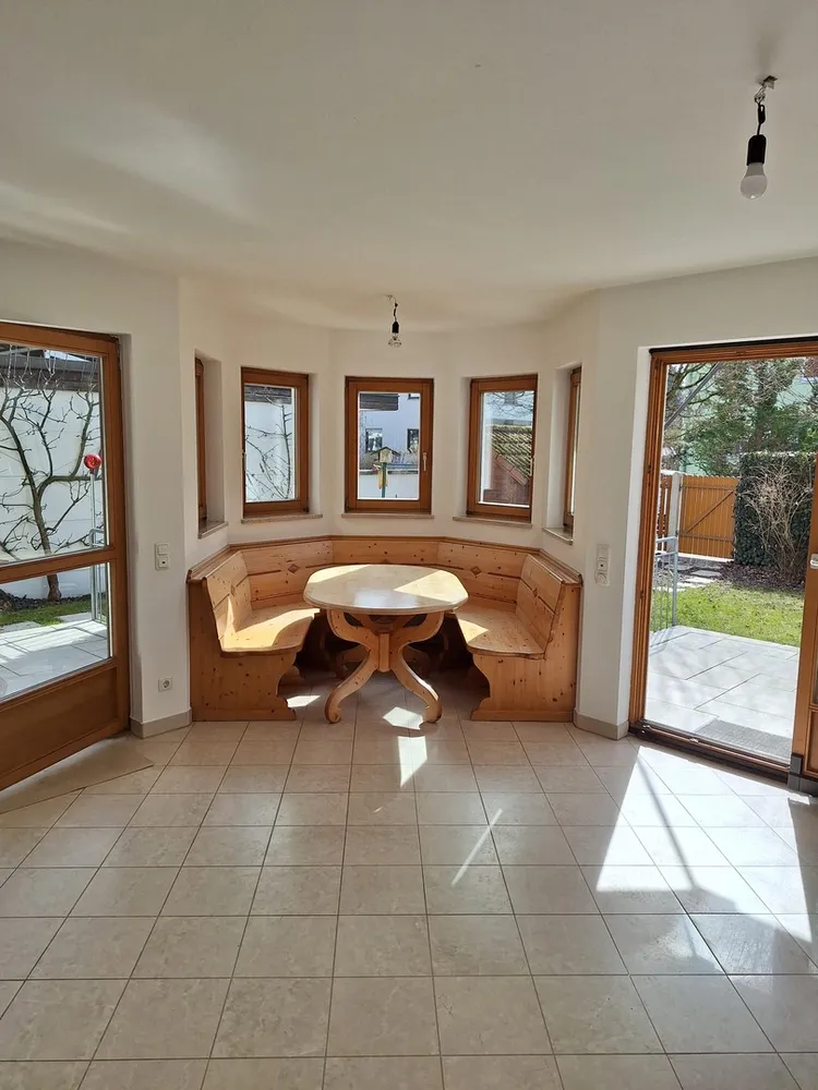 3 room apartment with 90 m² in Munich – Photo 2