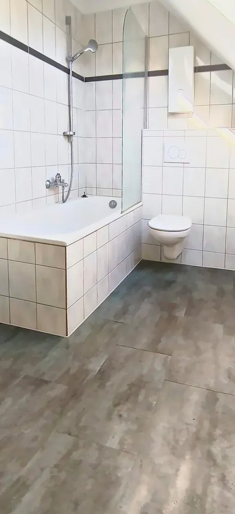 3 Zimmer Wohnung mit 94 m² in Solingen – Bild 3