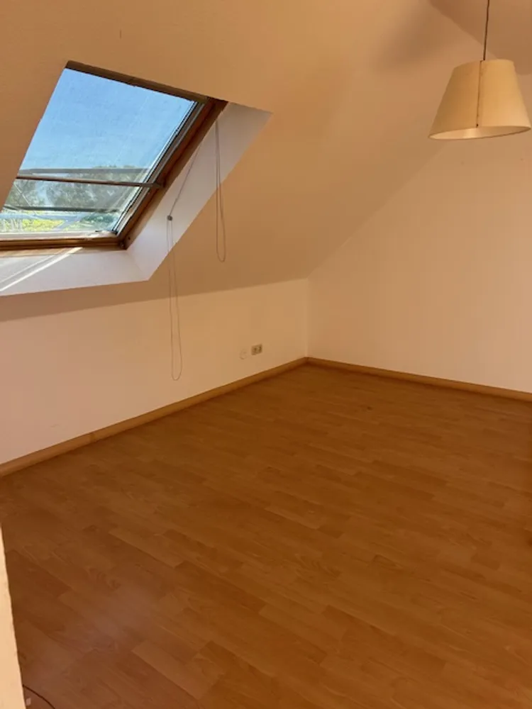 2 Zimmer Wohnung mit 82 m² in Chemnitz – Bild 8
